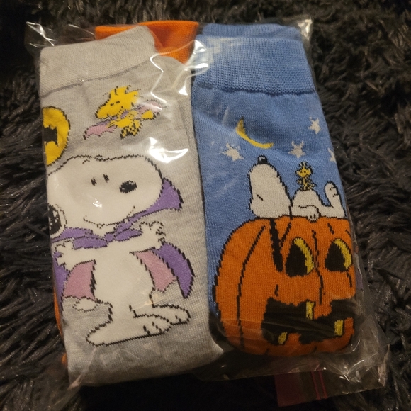 Halloween Themed Peanut Socks Set - Picture 5 of 5